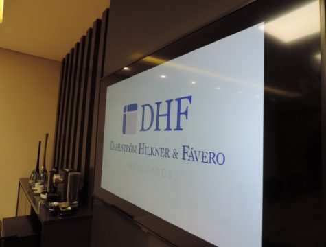 dhl-foto-escritorio-9